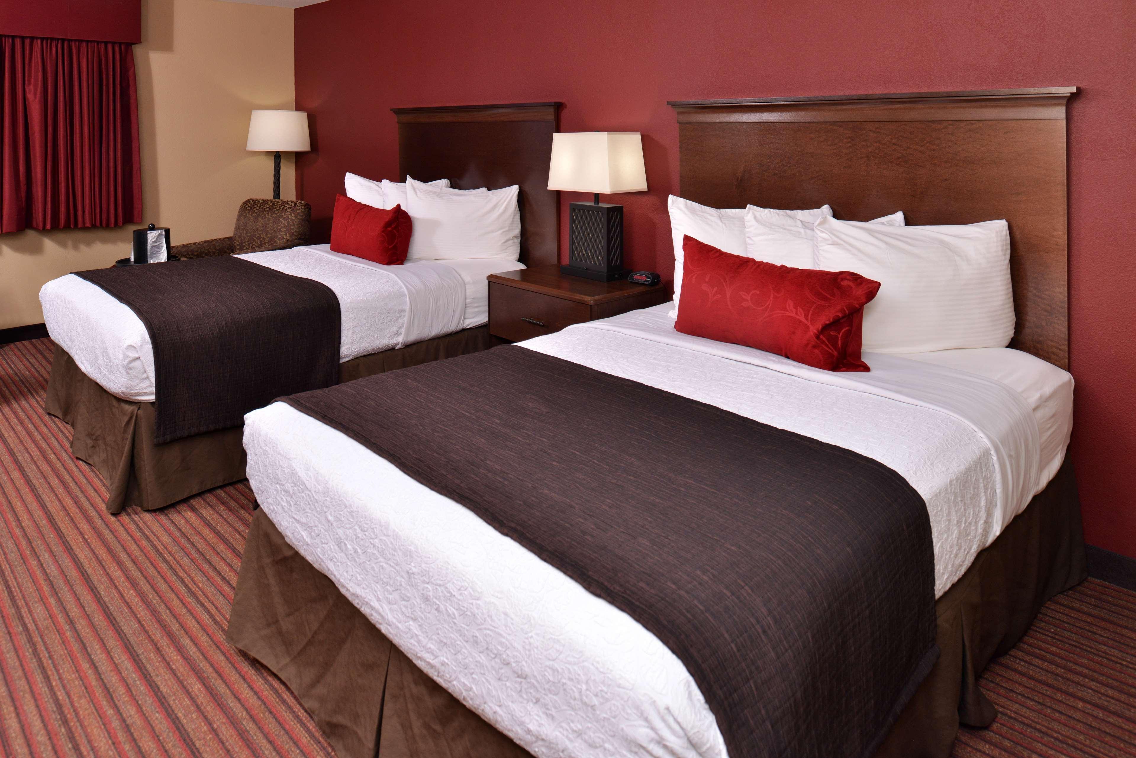 Best Western Woodland Inn Экстерьер фото