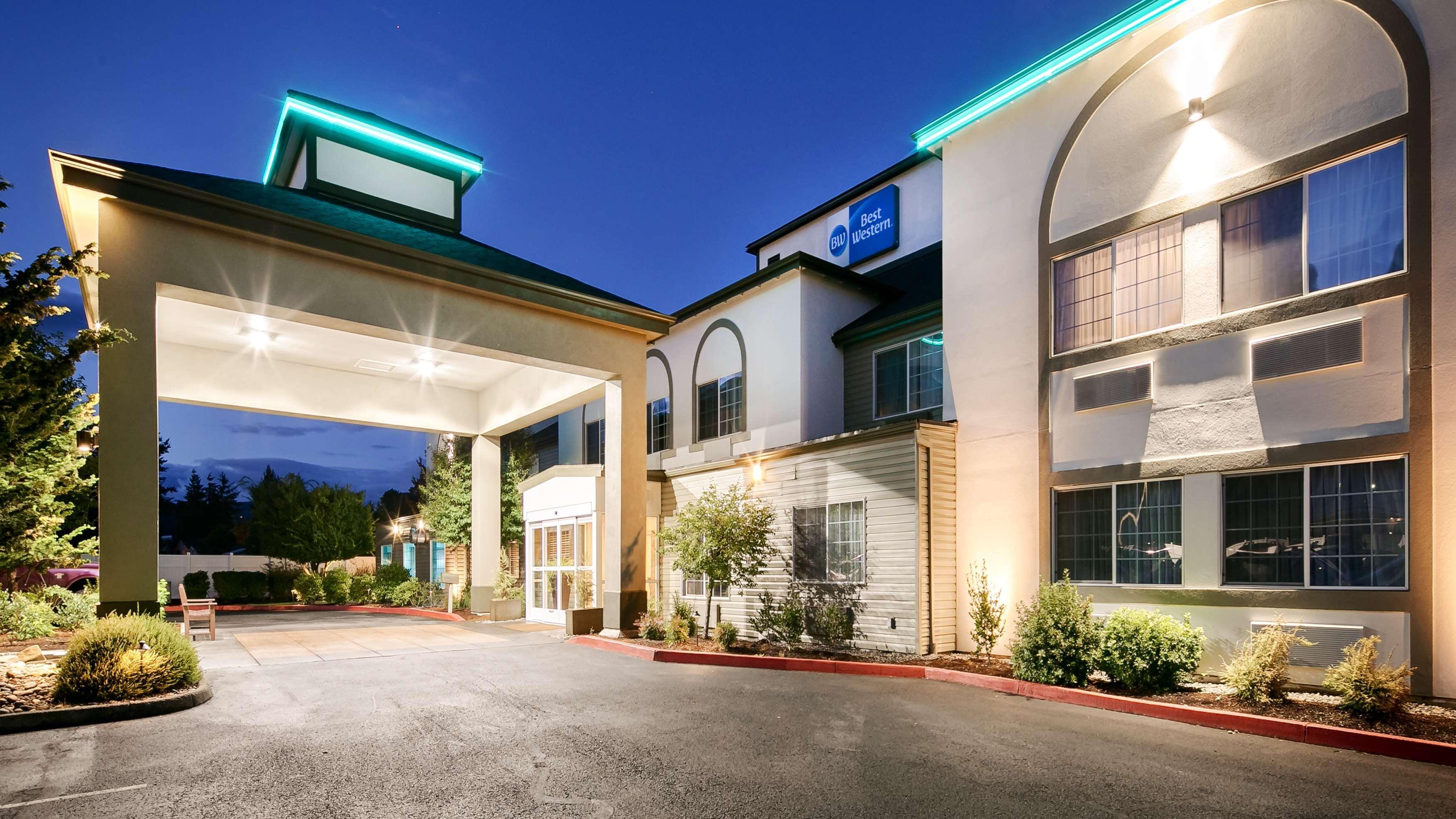Best Western Woodland Inn Экстерьер фото