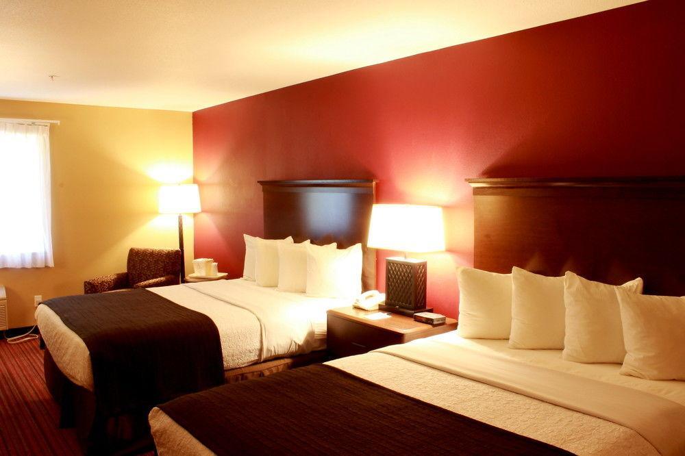 Best Western Woodland Inn Экстерьер фото
