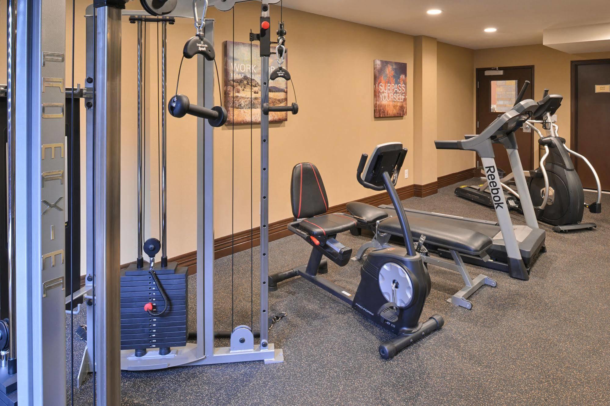 Best Western Woodland Inn Экстерьер фото
